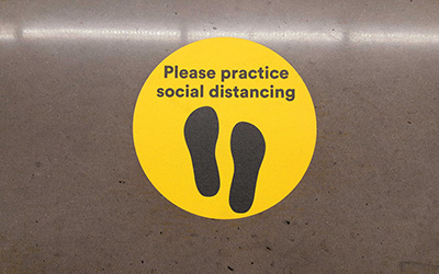 social distancing signs for businesses