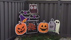 halloween signs